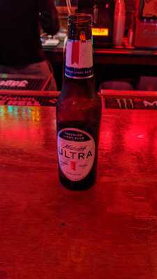 O'mainnin's Pub & Grill