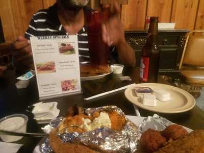 Ruben's Fish And Steak House