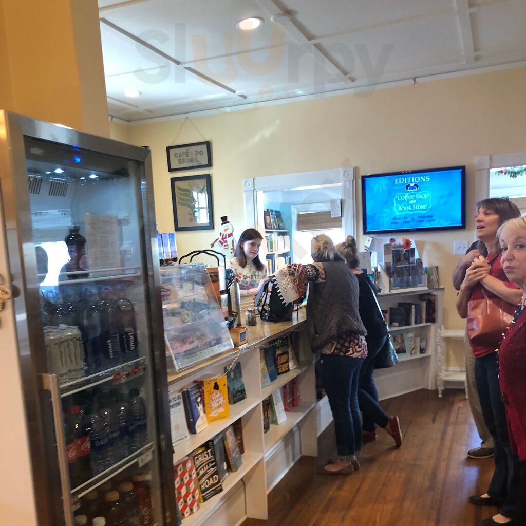 Editions - Coffee And Bookstore