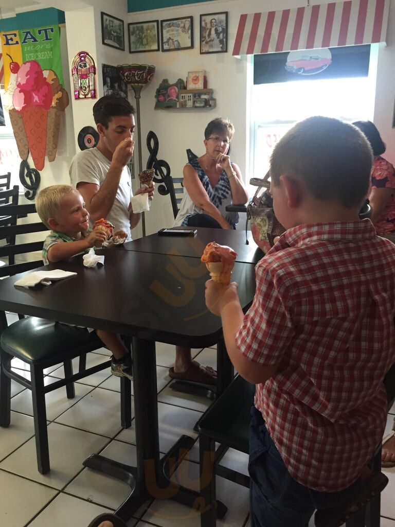 Hudson Beach Ice Cream Parlor