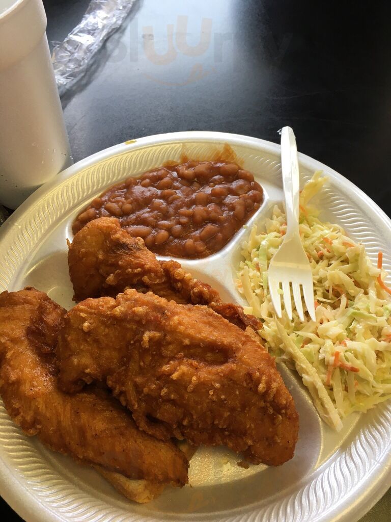 Gus's World Famous Fried Chicken