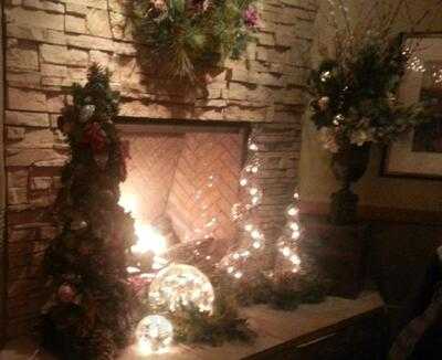 Hazelwood Food And Drink-tonka Bay