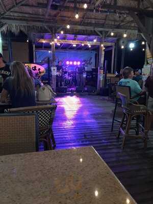 Get Hooked Bar & Grill