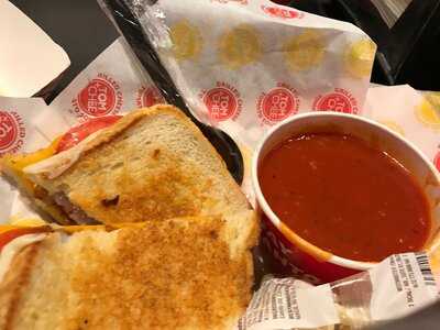 Tom & Chee