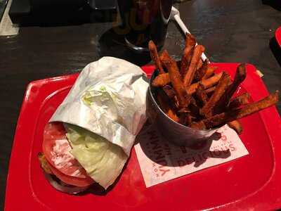 Red Robin Gourmet Burgers