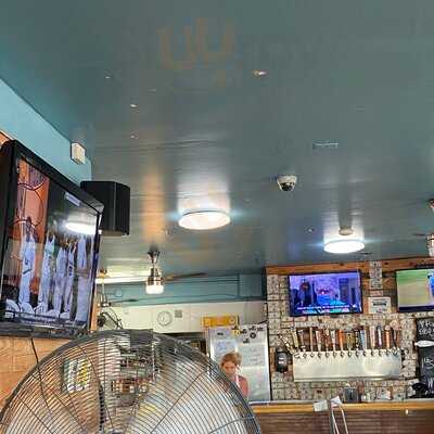 Ollie's On The Beach