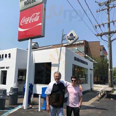 Hunter House Hamburgers