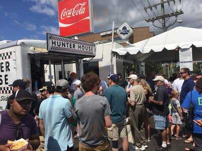 Hunter House Hamburgers