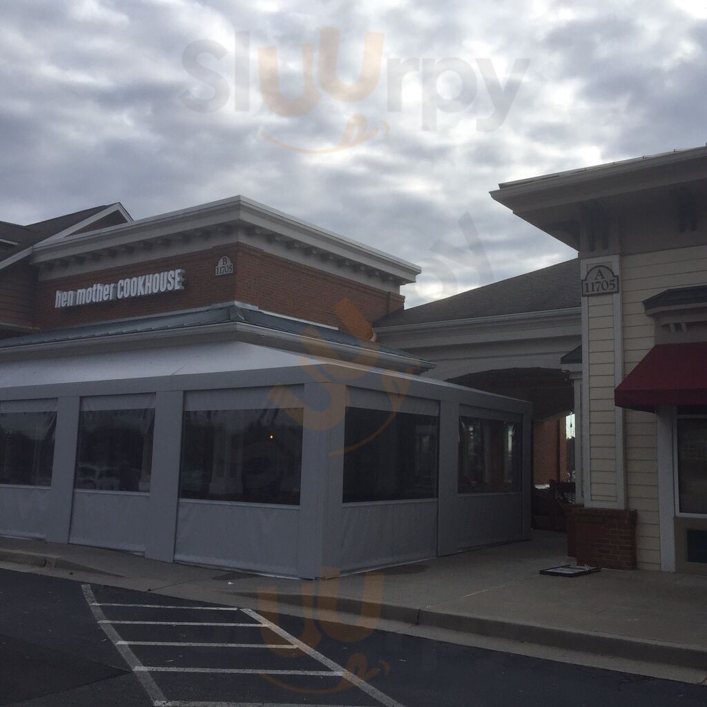Hen Mother Cookhouse