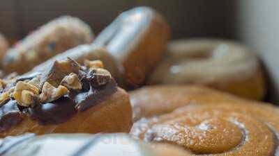 Lamar's Donuts And Coffee