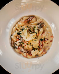 77 Restaurant & Lounge