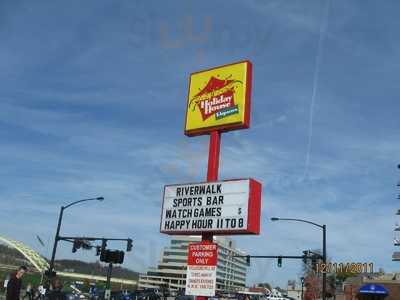 Riverwalk Sports Cafe