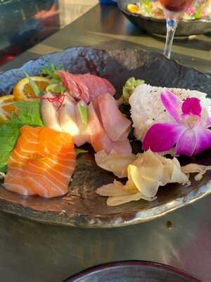Sakana Sushi Lounge