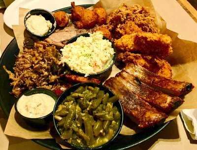 The Fishin' Pig - Waynesboro