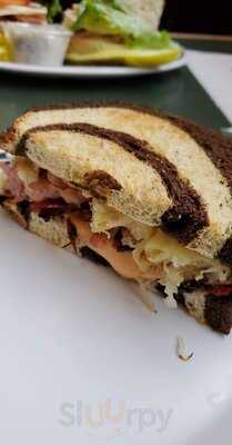 Heidi's Brooklyn Deli