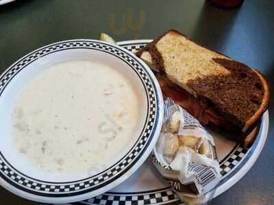 Heidi's Brooklyn Deli