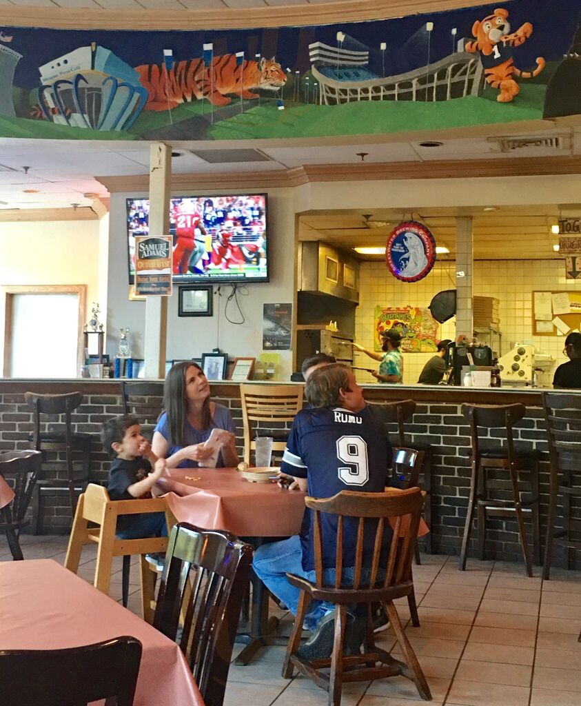 Memphis Pizza Cafe