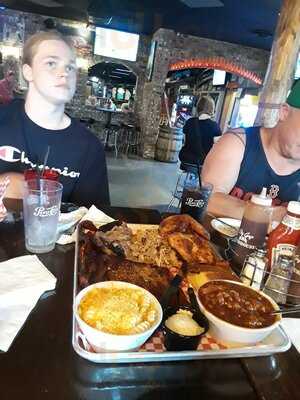 Big Guy's Bbq Roadhouse