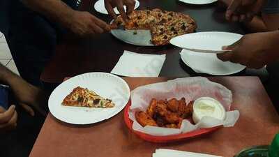 Magoo's California Pizza