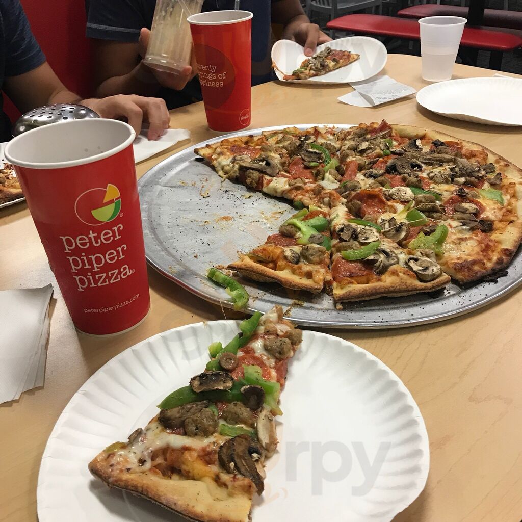 Peter Piper Pizza