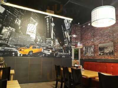 Groovy's Pizza & Grill