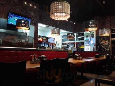 Groovy's Pizza & Grill