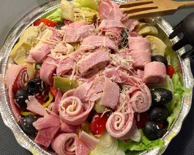 Vittorios Pizzeria And Restaurant