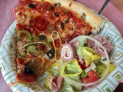 Vittorios Pizzeria And Restaurant