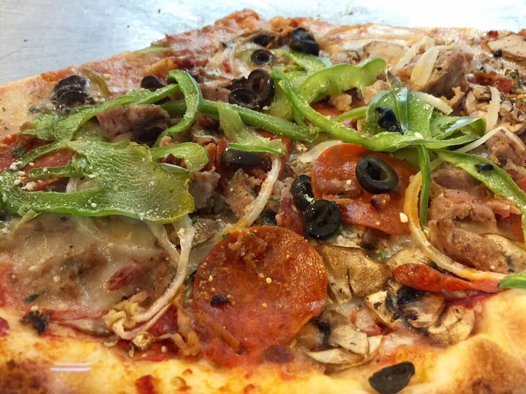 Vittorios Pizzeria And Restaurant