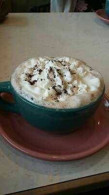 Cloud 9 Restaurant At The Senator Inn & Spa