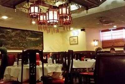 Yen Jing Chinese Restaurant