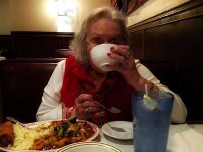 Yen Jing Chinese Restaurant