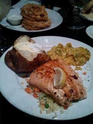 Cheddar's Scratch Kitchen