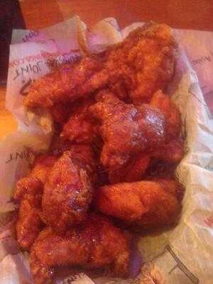 Roosters Wings