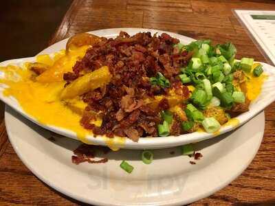 Snuffer's Restaurant & Bar