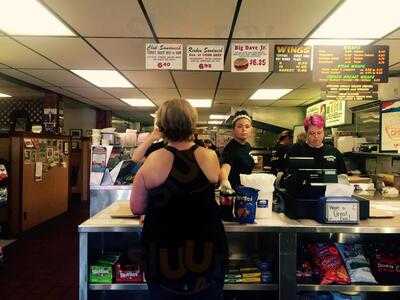 Damon's Pizza And Italians