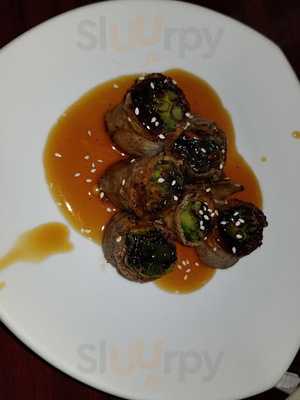 Fuji Chinese & Japanese Suchi & Grill