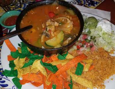 Fernando's On The Reservoir