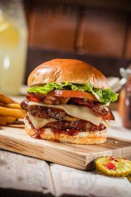 Famous Dave's Bar-b-que