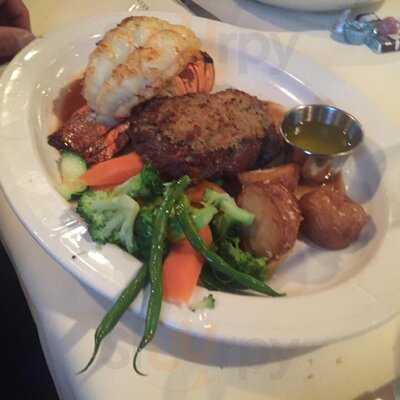 Ponte Vecchio Italian Seafood Grille
