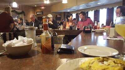 Memo's Restaurant & Catering