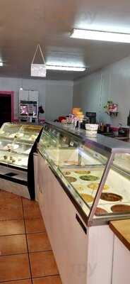 Crystal's Cakes And Cones