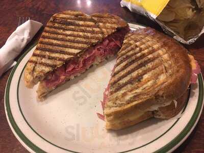 Huey's On The Square