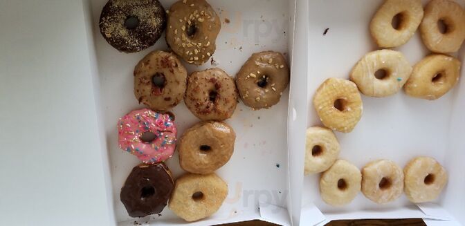 Daylight Donuts