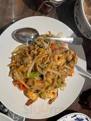 Singha Thai Cuisine