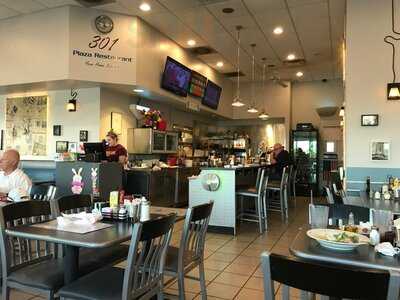 301 Plaza Family Restaurant