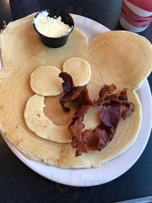 301 Plaza Family Restaurant