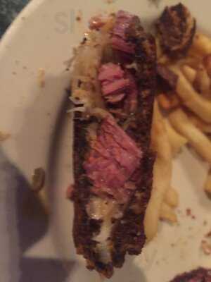 Sully's Irish Pub At The Witherspoon