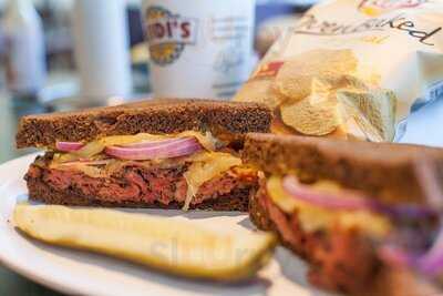 Heidi's Brooklyn Deli