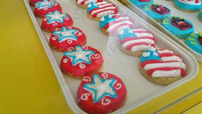 Eileen's Colossal Cookies